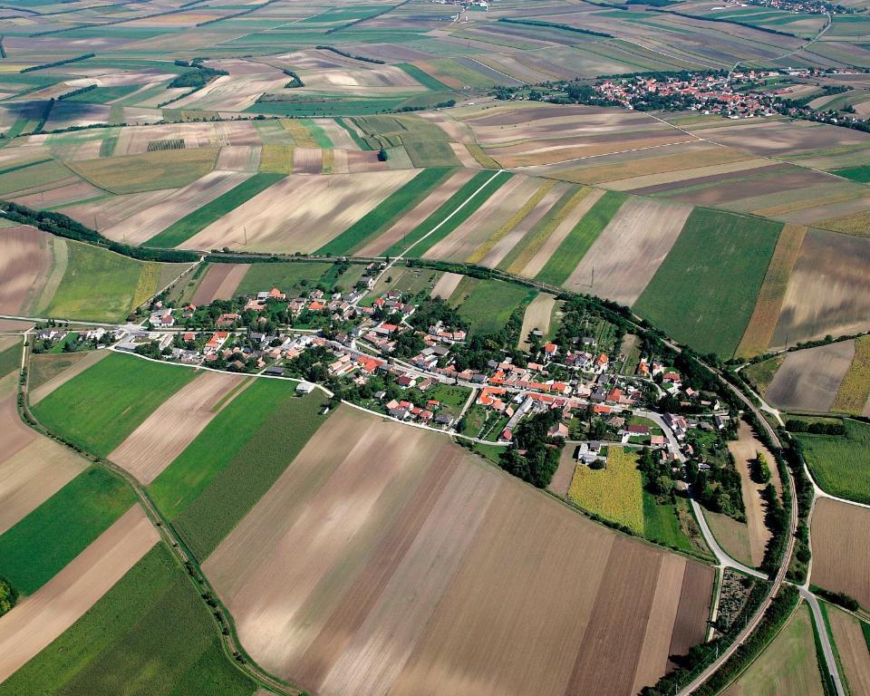 Hotel Gaestezimmer Rieder Staatz Zewnętrze zdjęcie